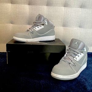 Boys 6 1/2 Jordan 1 Flight